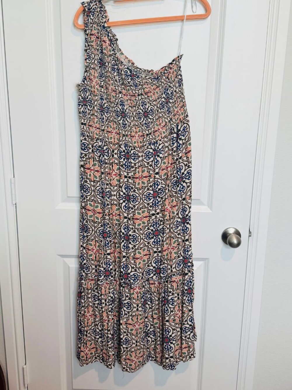 (2 for $10) Knox Rose Tile Print One Shoulder Maxi Dress Size L